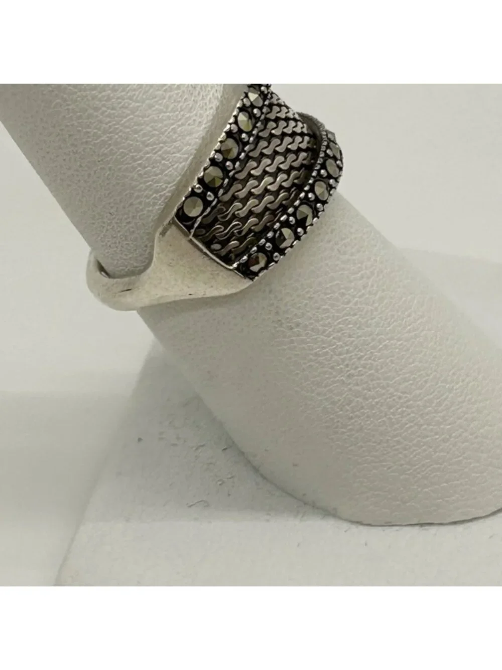 Judith Jack Sterling Silver Ring Size 7  Marcasite Woven Band Vintage 5.89 grams